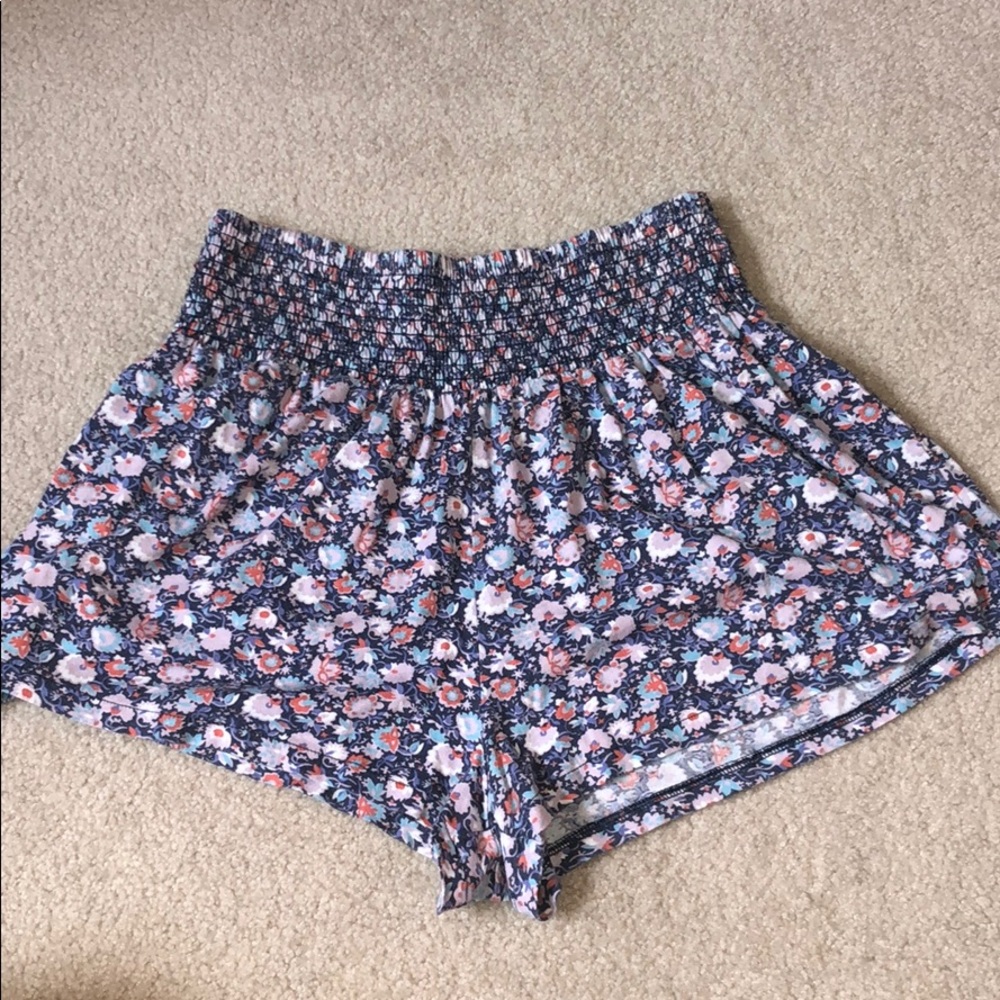 Soft and flowy American Eagle shorts